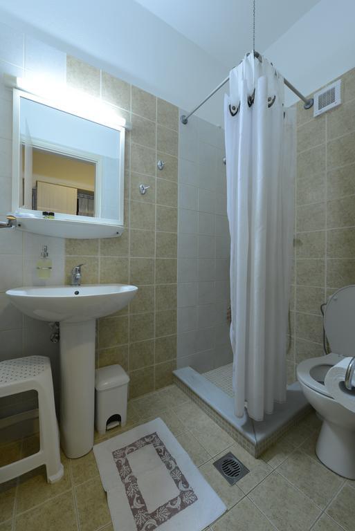 Aigli Apartments เนอา อันคิอาลอส ภายนอก รูปภาพ