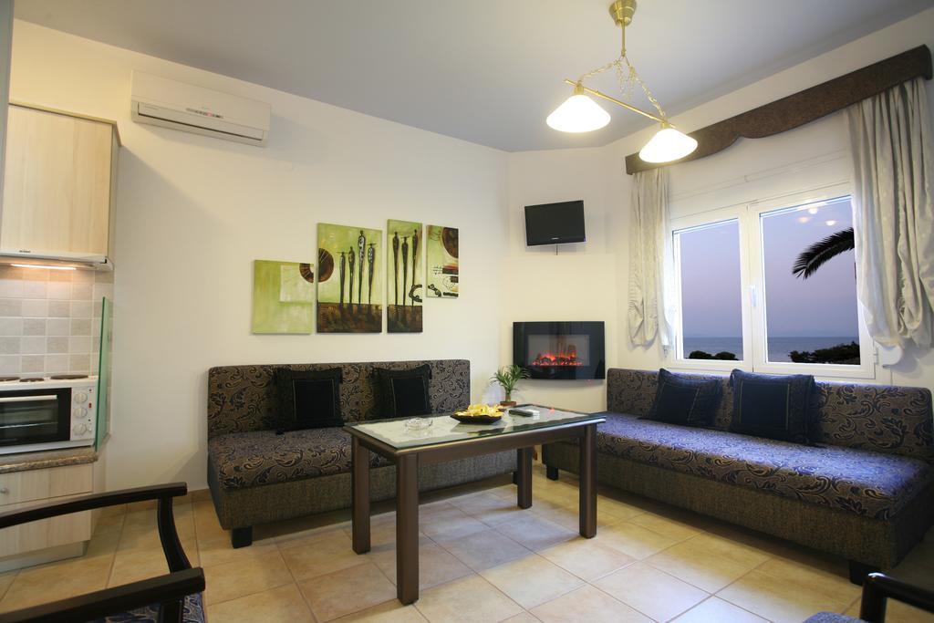 Aigli Apartments เนอา อันคิอาลอส ภายนอก รูปภาพ