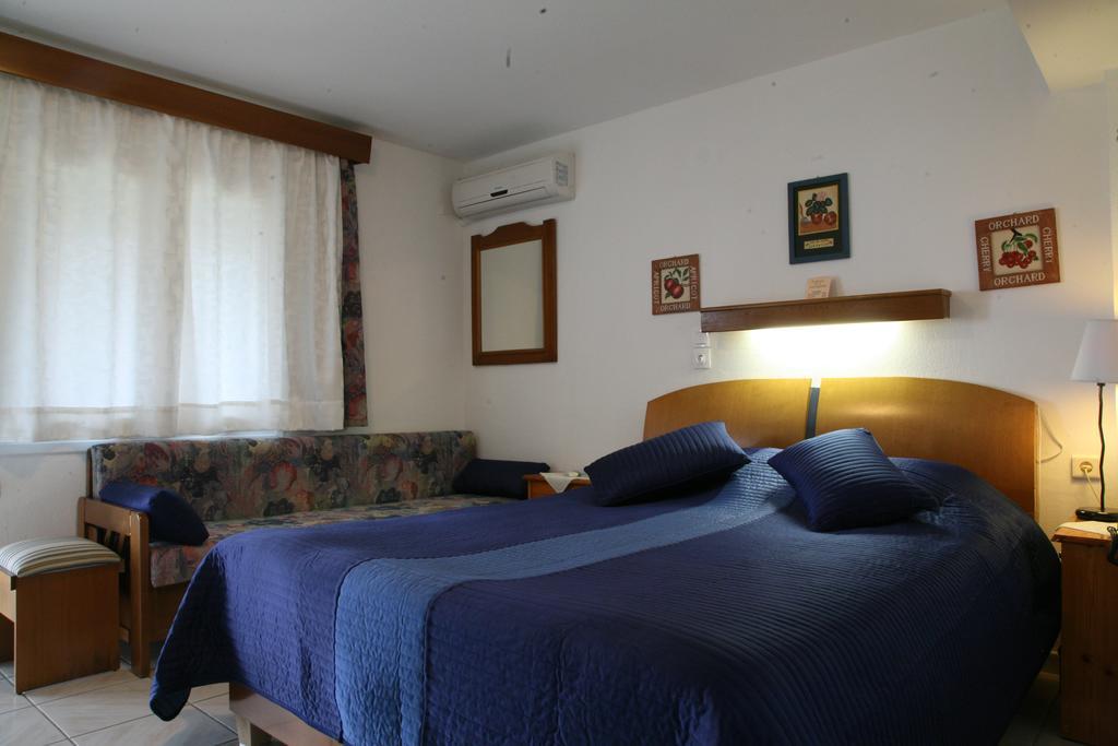 Aigli Apartments เนอา อันคิอาลอส ภายนอก รูปภาพ